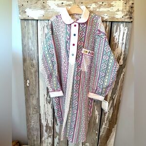 Bonjour intimates NWT Vintage Nightgown Size Medium Embroidered People 90’s